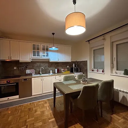 Obala דירה בוסנסקה גרדישקה